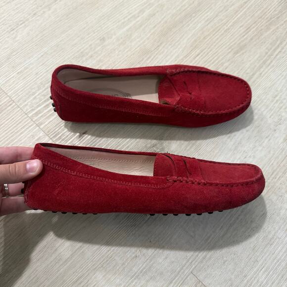 TODS Women's Red Gommino Suede Driving Loafers Slip On Penny Loafers Size 36.5 - Picture 1 of 6